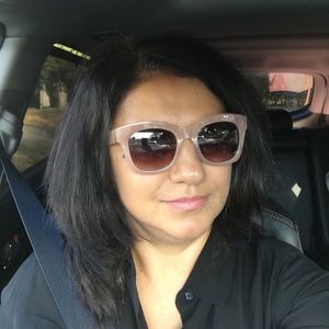 Meet your Posher, Iana